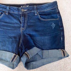 Apt. 9 jean shorts size 6